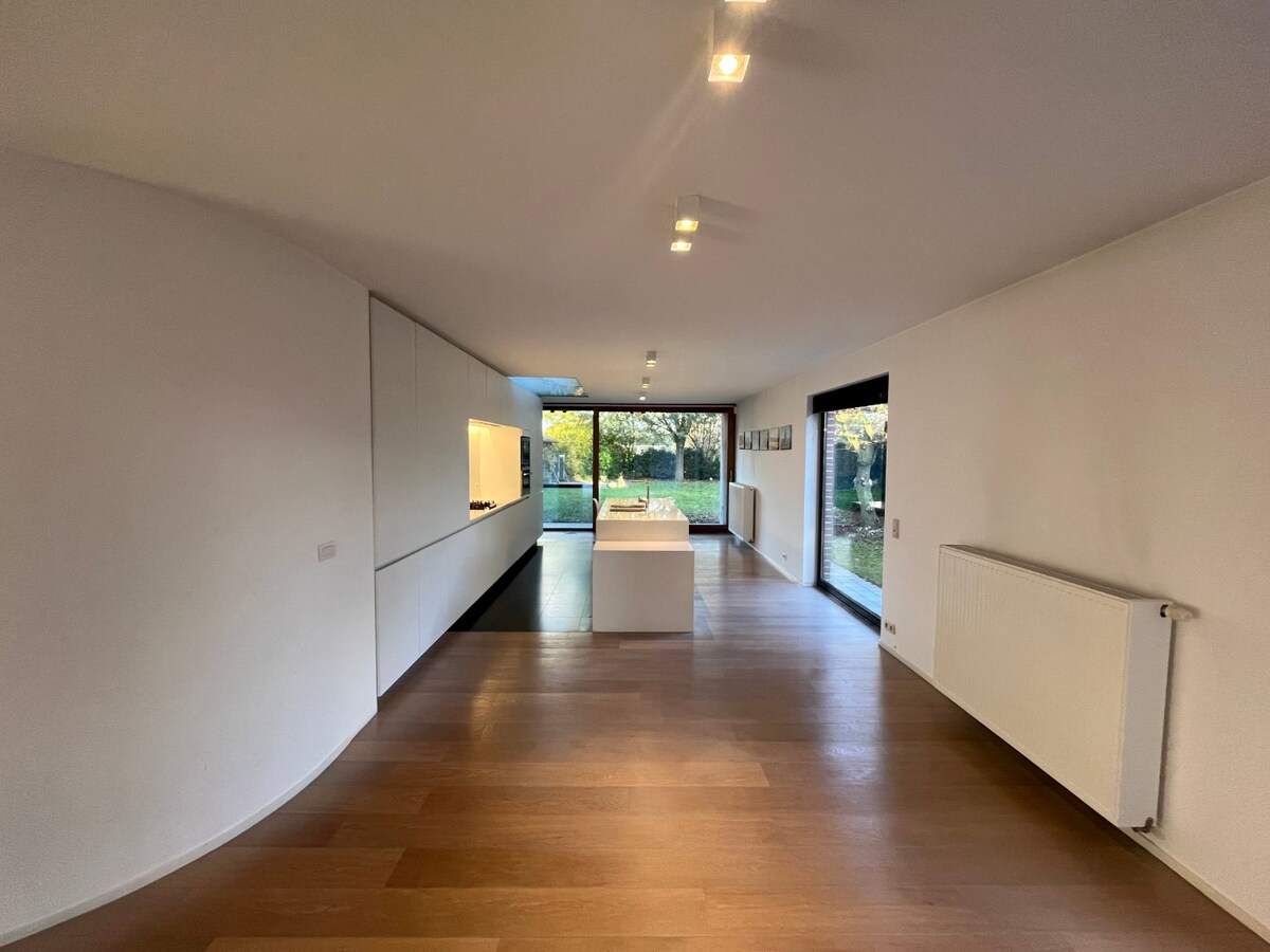 Ruime gezinswoning nabij centrum Deinze 