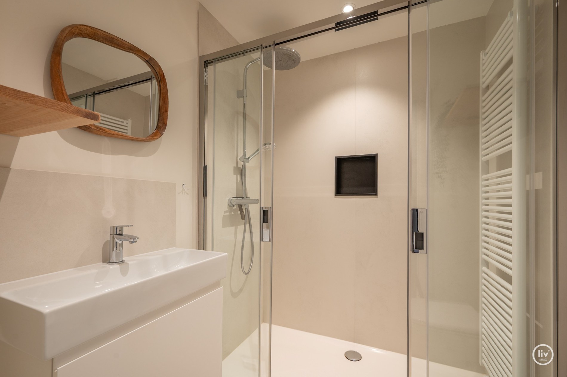 Gezellig 2 slaapkamerappartement gelegen op de Parmentierlaan te Knokke. 