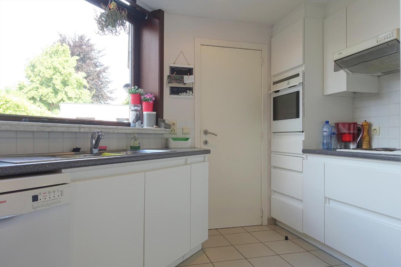 Instapklare woning met dubbele garage 