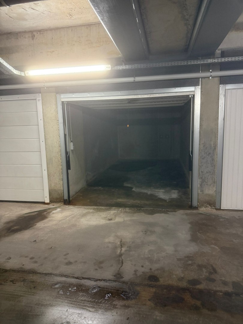 GARAGEBOX VLAKBIJ ZEEDIJK 