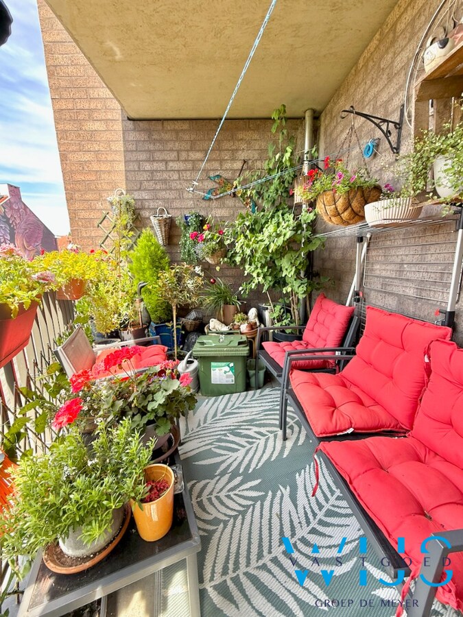 Instapklaar appartement met parkeerplaats te ERTVELDE ! 
