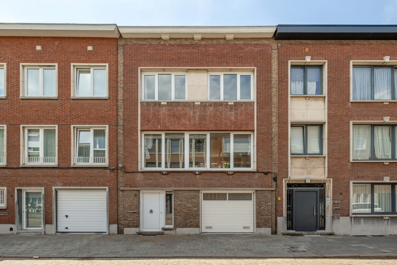 Te renoveren bel-étage met tuin in de Tentoonstellingswijk! 