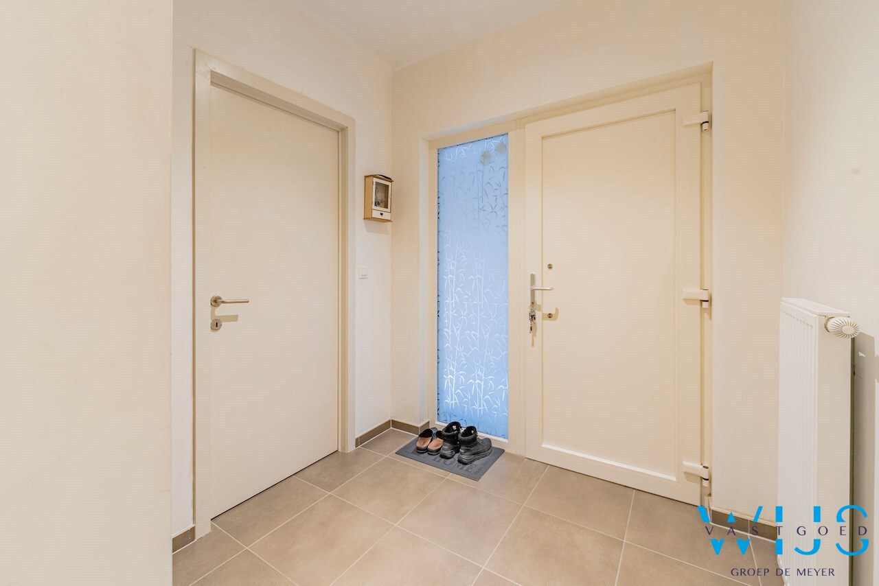 Gelijkvloersappartement met tuin en staanplaats te Ertvelde ! 