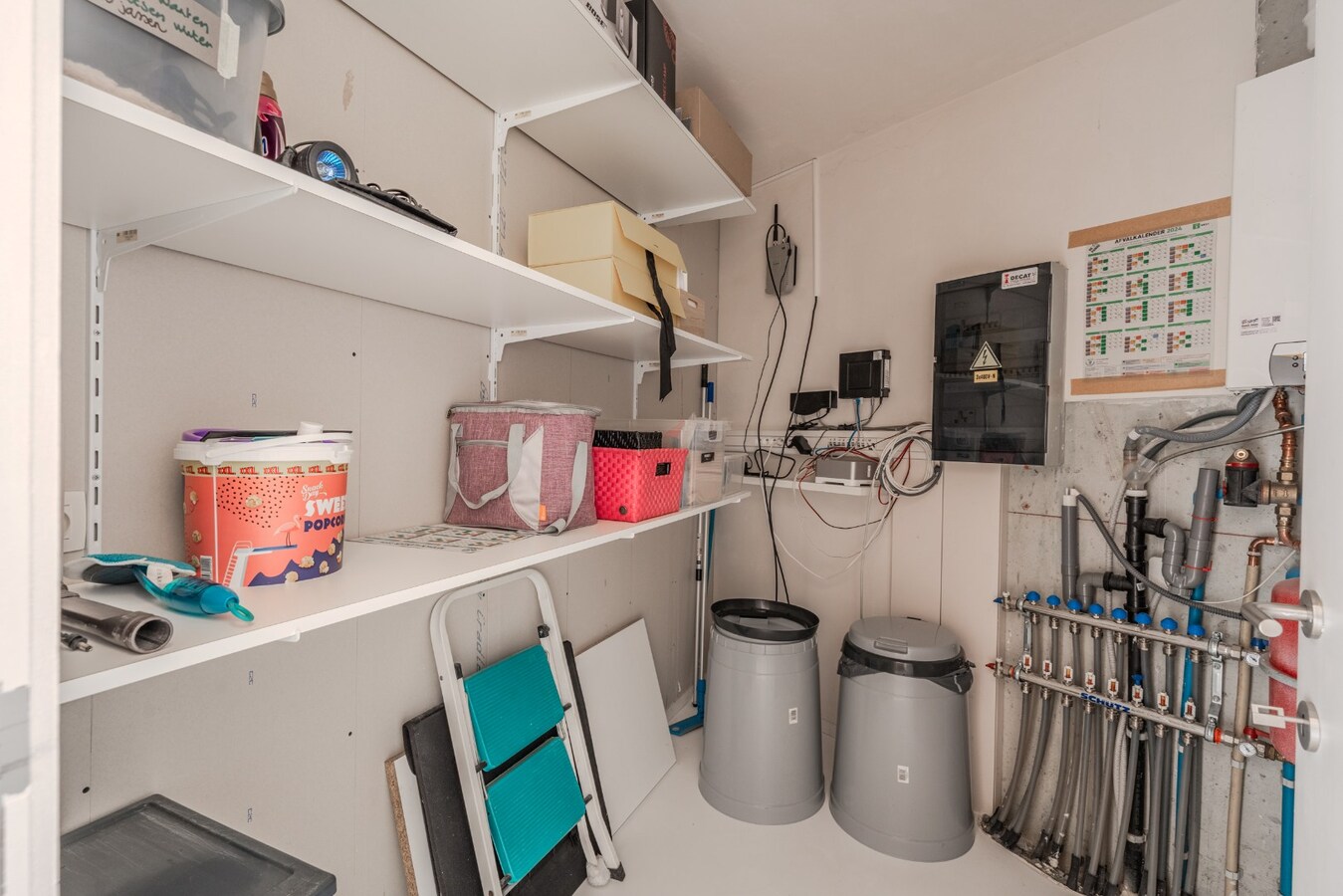 Commercial shop for sale in De Panne