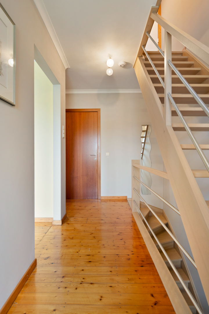 Halfopen bebouwing met 4 slaapkamers en bureau, ruime garage, kelder en zolder in Holsbeek! - EPC 161 kWh/m² - bewoonbare opp. 288 m² 
