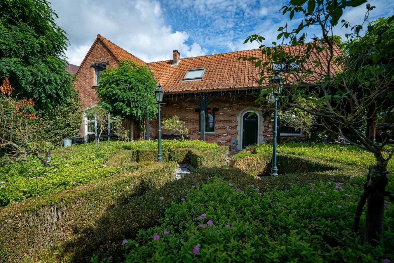 Quietly located house with a meadow of approximately 55 acres in Herk-de-Stad 