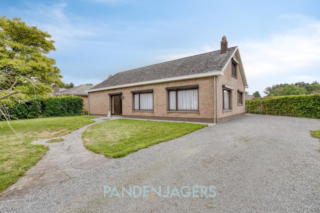 Te renoveren laagbouwwoning met grote zolder te Duffel 