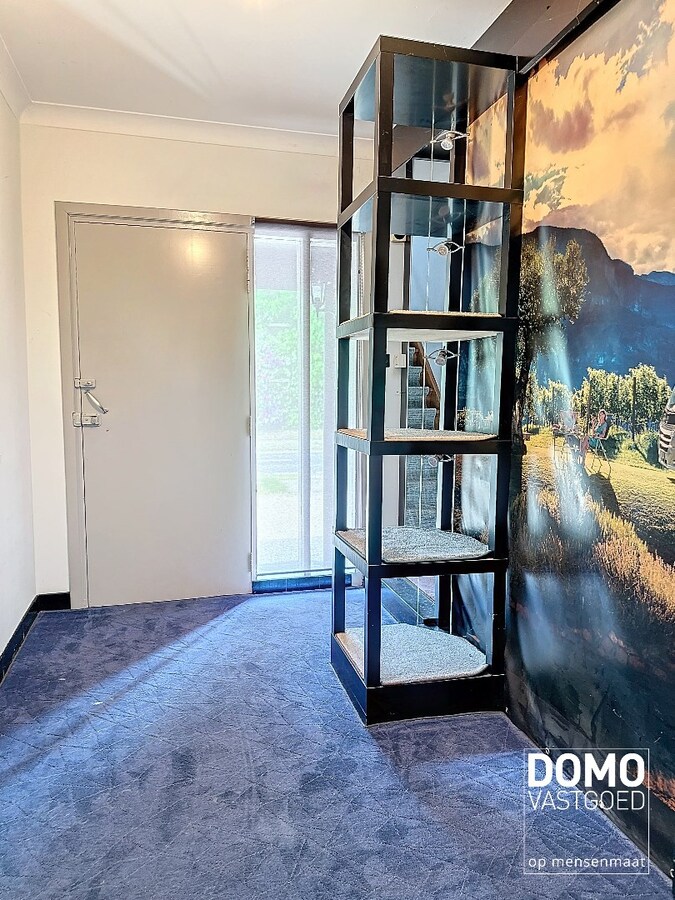 Zeer ruime half open bebouwing gelegen te Hasselt 