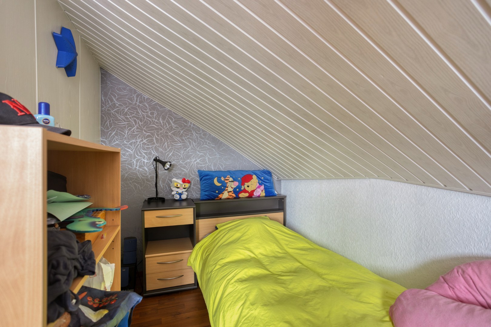 Te renoveren woning met 5 slpk. op ruim perceel van 18a 95ca in Mol 