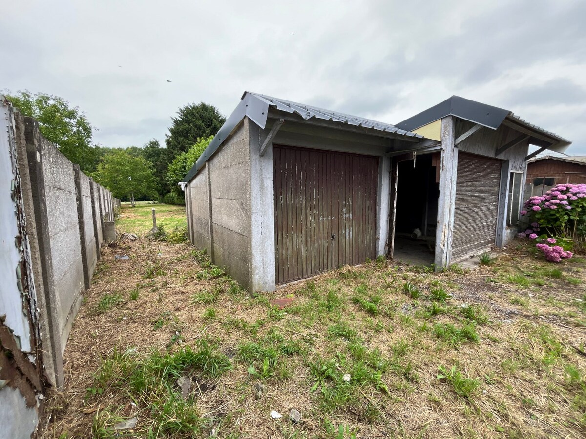 Te renoveren half open bebouwing te Gavere 