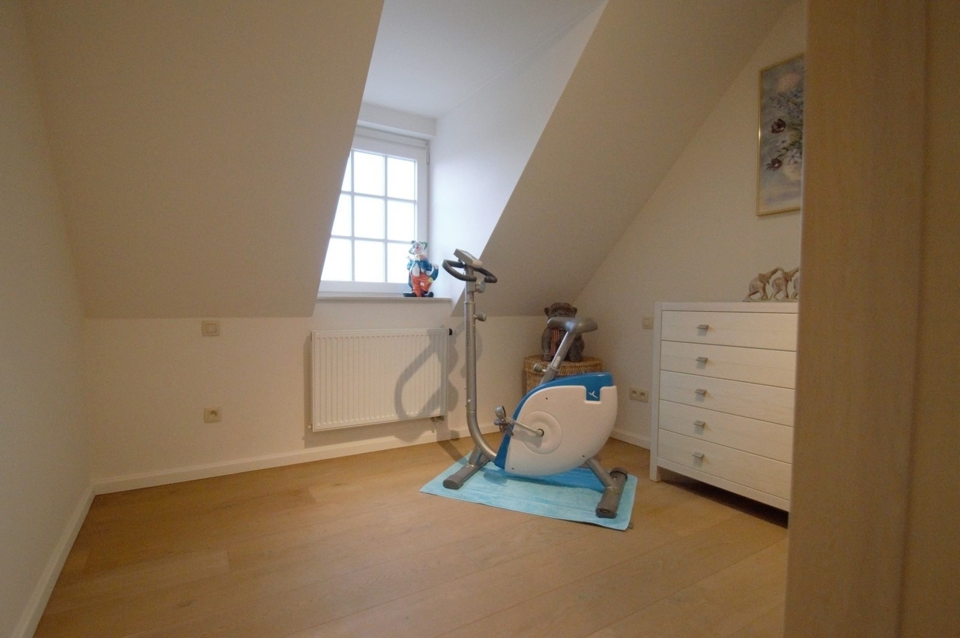 Fraai duplexappartement met 3 slpk. en 2 badk. in een zeer gegeerde residentie - Heist 