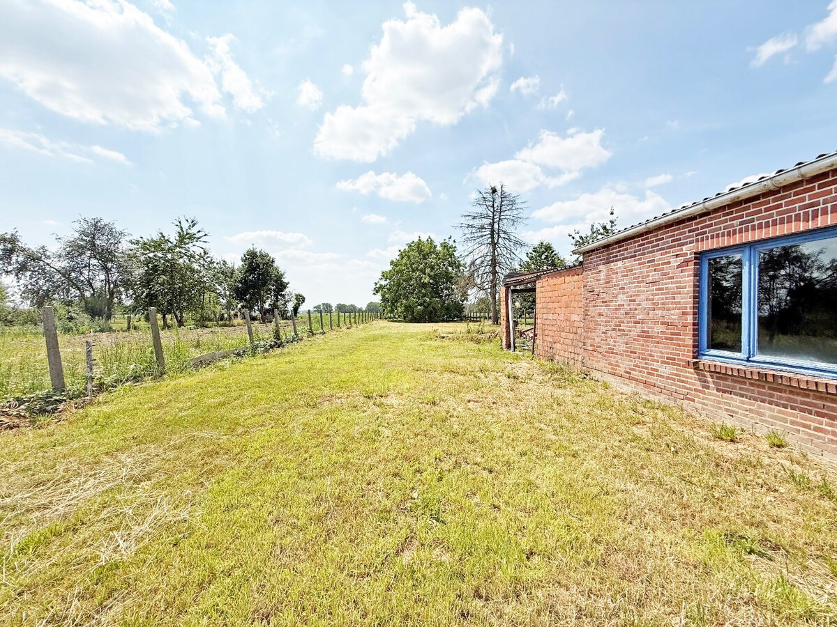 Te renoveren/te slopen handelshuis op 11 are te Sint-Antelinks 