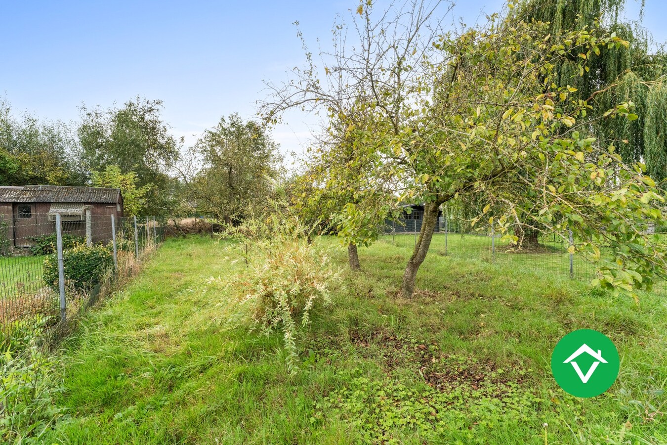 Ruime woning met 5 slaapkamers, diepe tuin en garage te Staden 