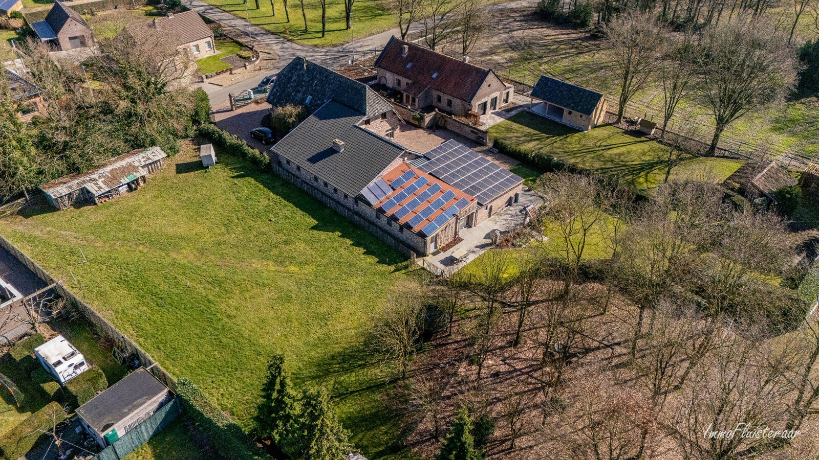 Charmante woning met weide op ca. 2,5 ha te Hechtel-Eksel 