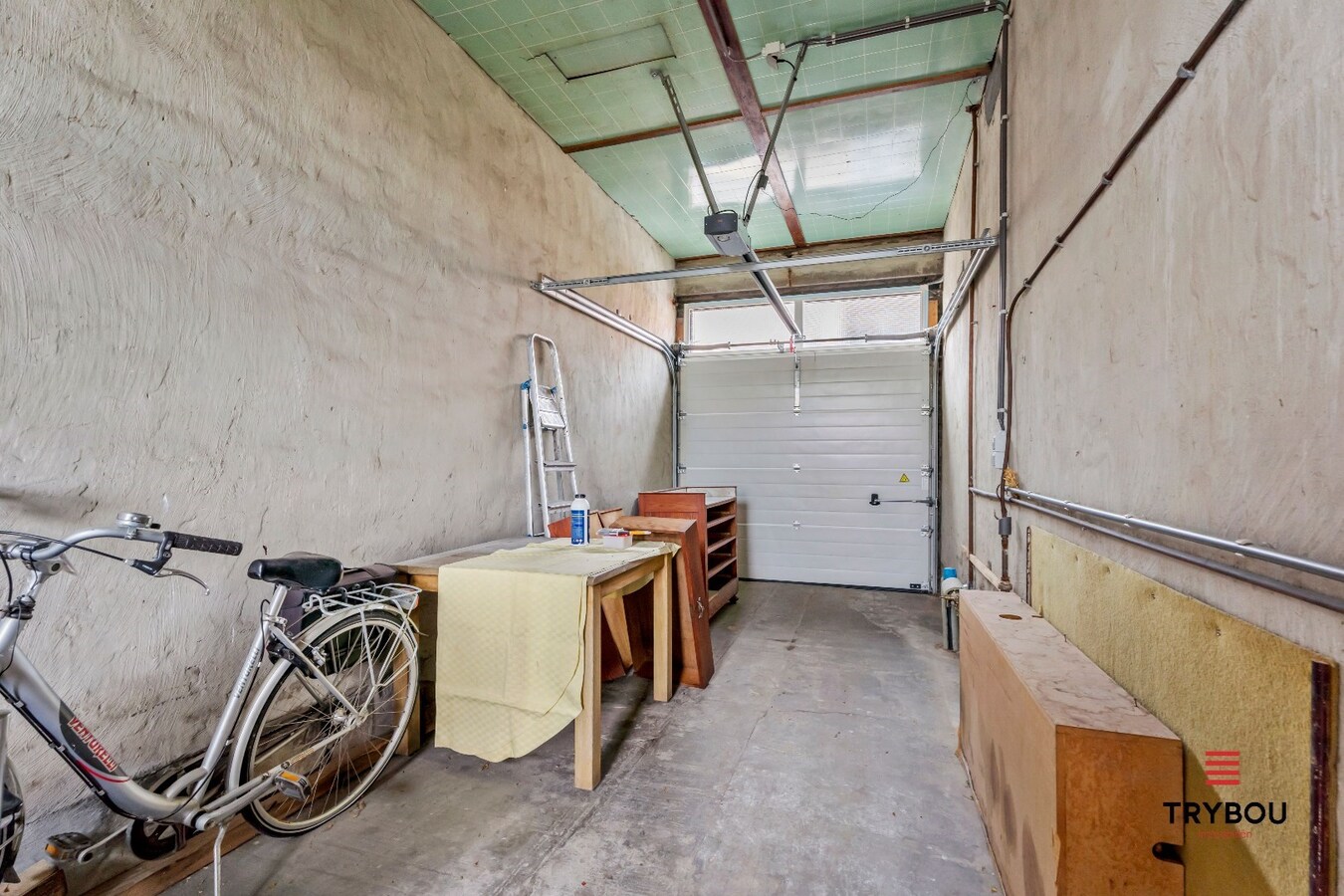 Zeer ruime gezinswoning in het centrum van Merkem 