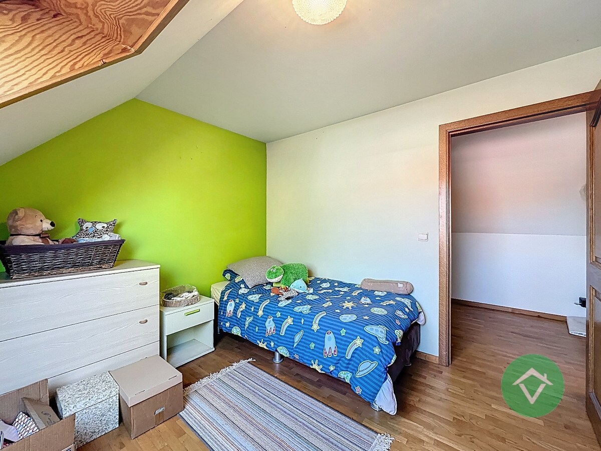 Ruime gezinswoning met dubbele garage in Koekelare 