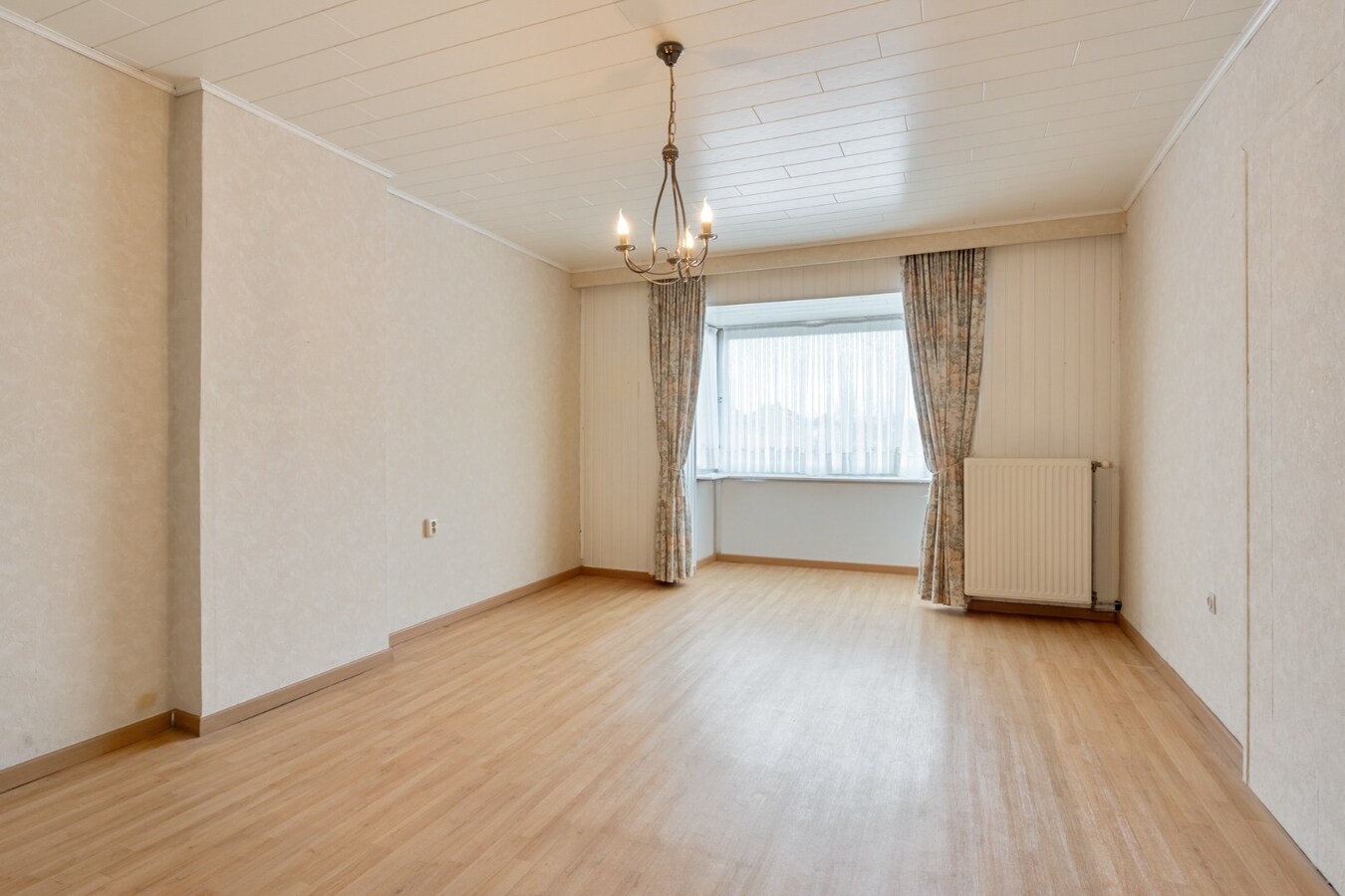 Charmante gezinswoning op een perceel van 5a58ca te Lanklaar, een deelgemeente van Dilsen-Stokkem. 