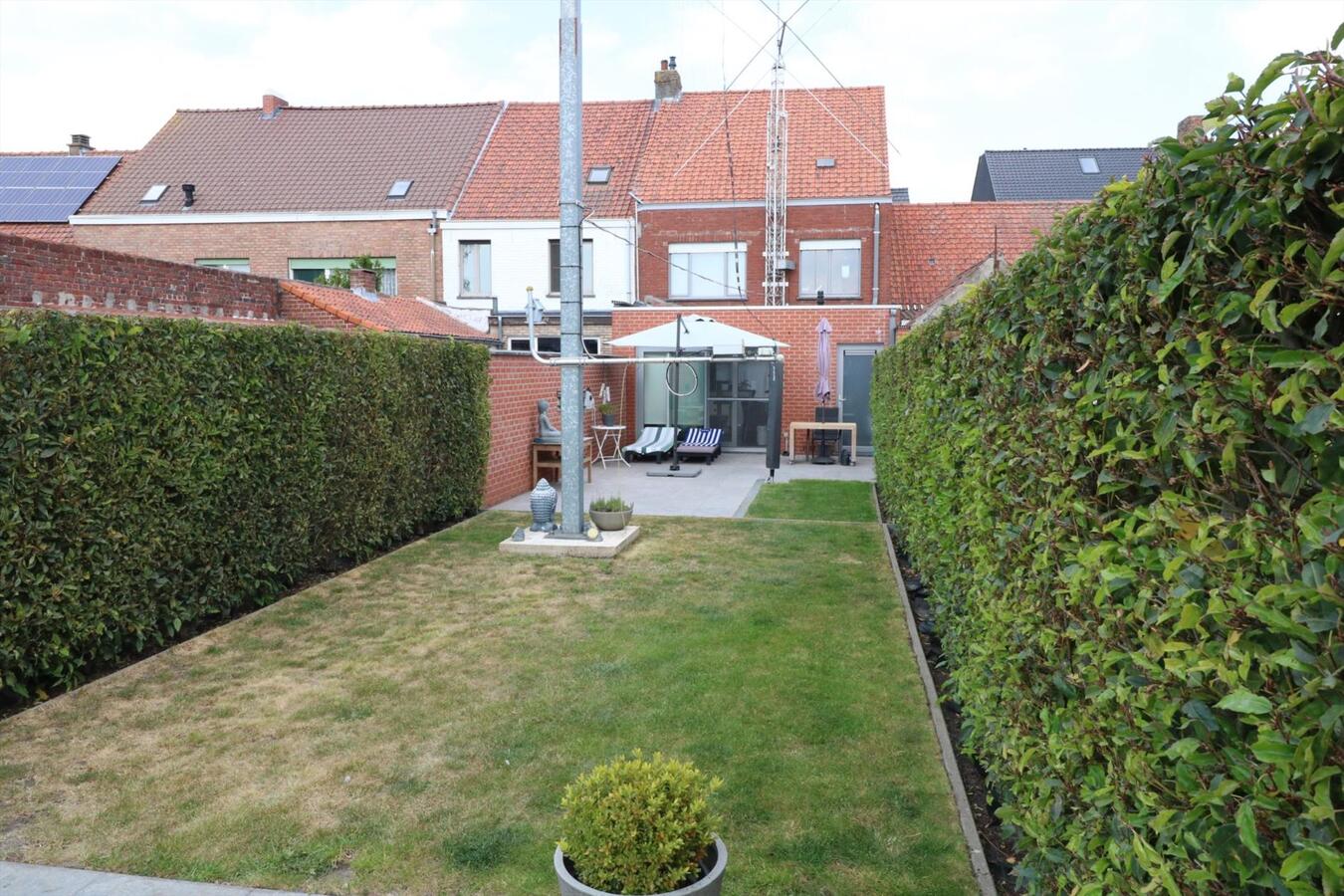 Gerenoveerde woning met 3 slaapkamers en tuin te Koekelare 