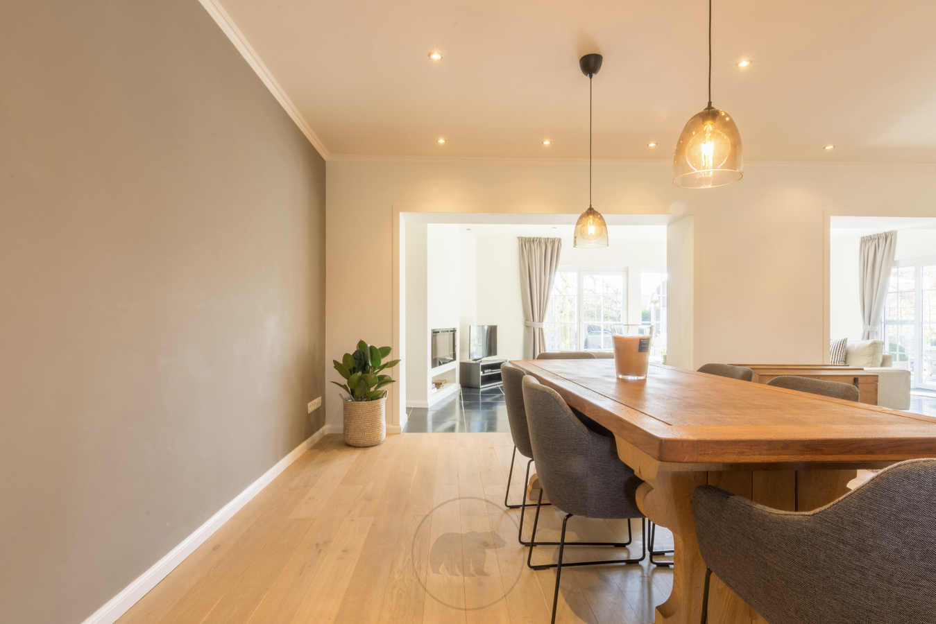 Instapklare woning met luxe-afwerking nabij centrum (DE PINTE) 