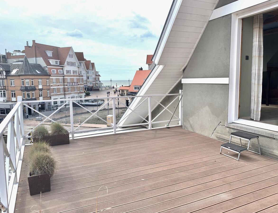 UNIEK APPARTEMENT MET MAGNIFIEK ZONNETERRAS IN CONCESSIE DE HAAN 