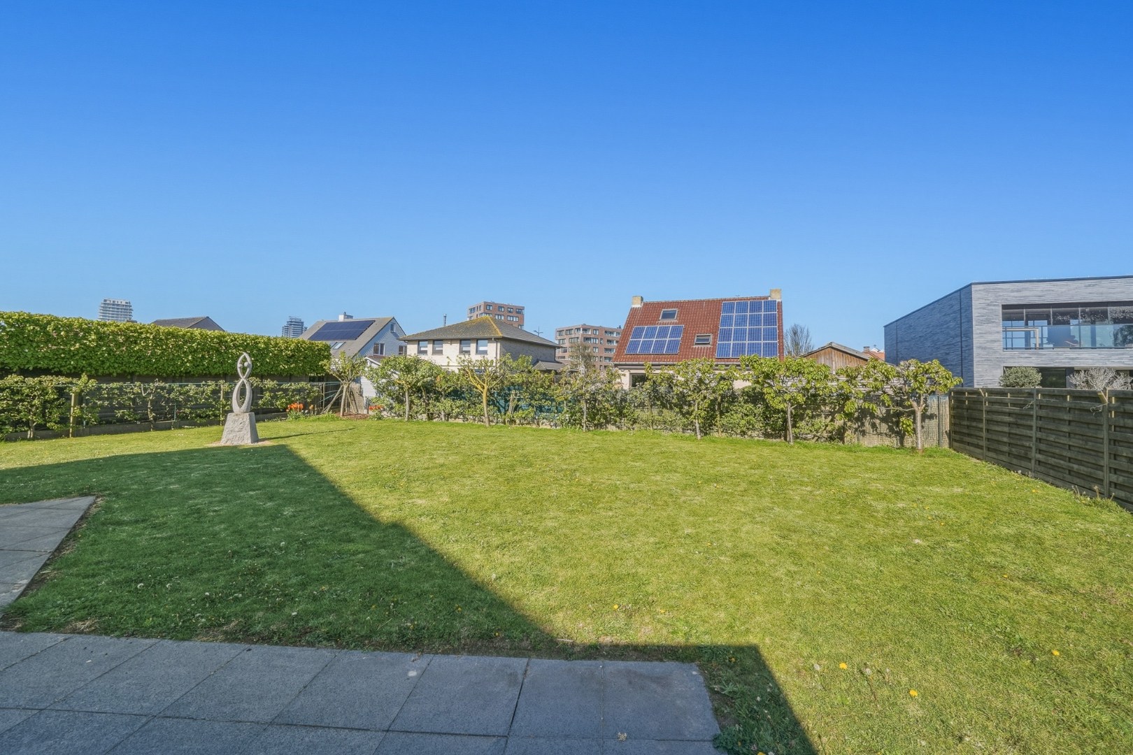 Ruime alleenstaande woning nabij zee en strand! 