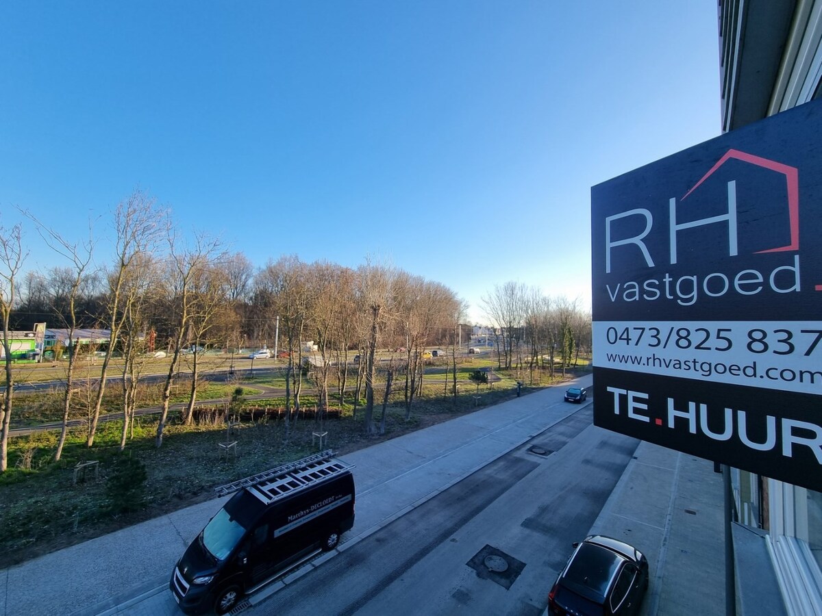 Knap appartement met open zicht te Heist 