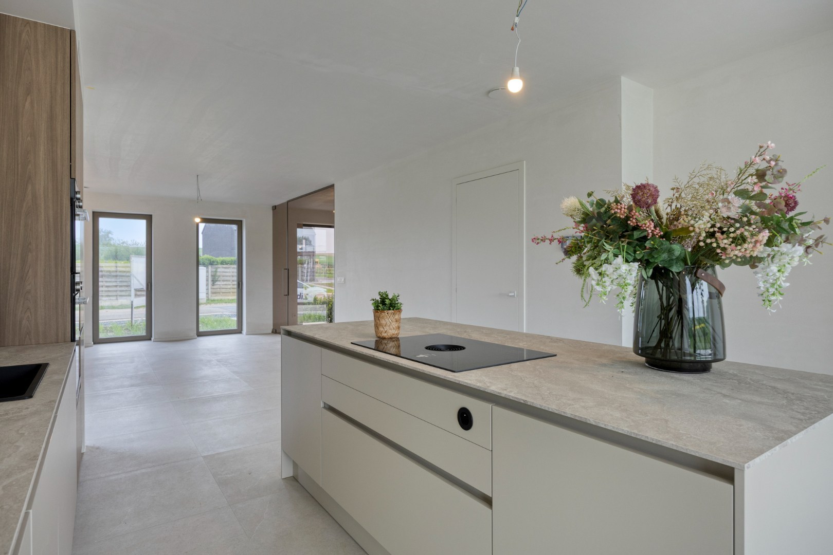 Fantastisch afgewerkte nieuwbouwwoning met 3 slaapkamers, tuin en terras in Assent (Bekkevoort)! – EPC 14 kWh/m² - bewoonbare opp. 177m² 