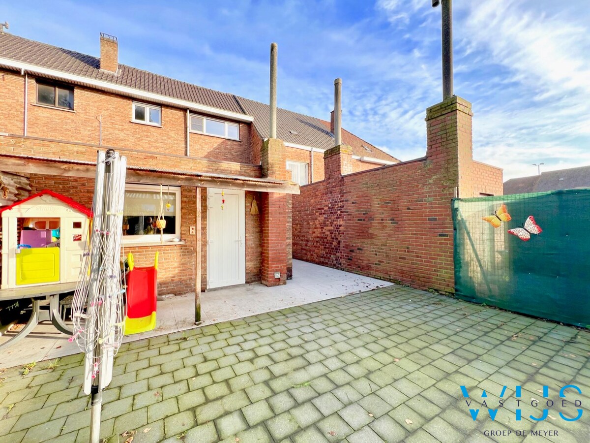 Ideaal woonhuis op rustige locatie te Zelzate ! 