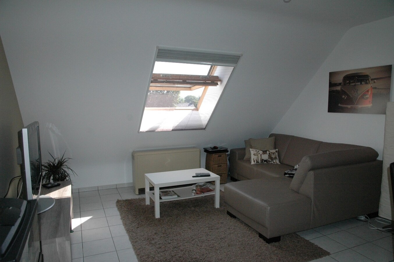 Knus appartement in dorpskern van Neeroeteren met autostandplaats! 