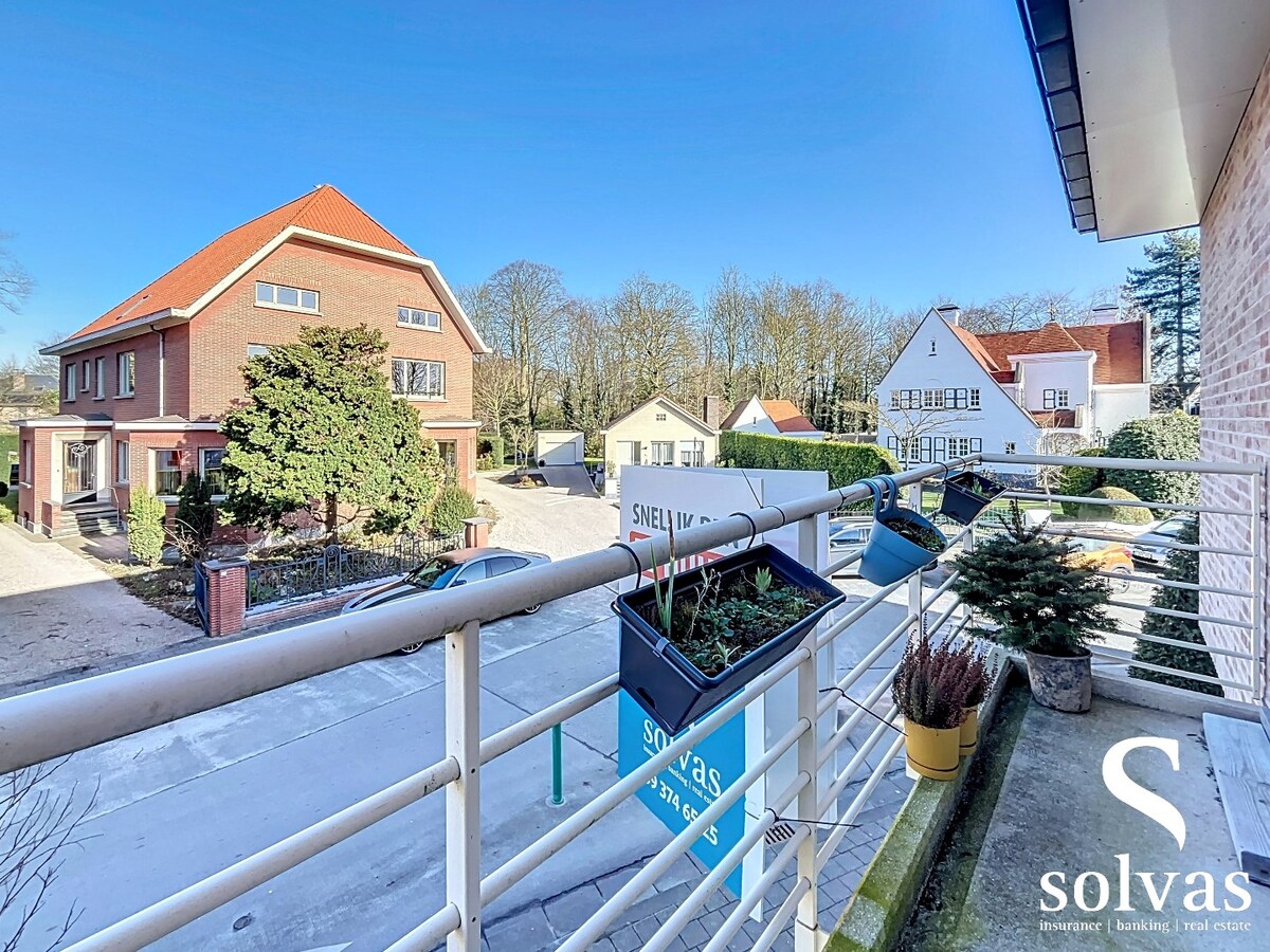 Recent twee slaapkamer appartement op toplocatie te Evergem! 