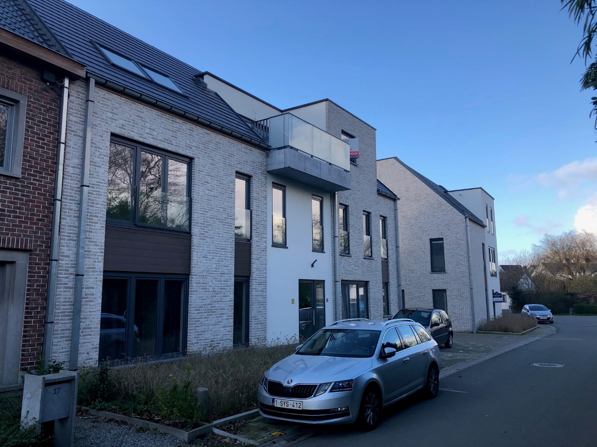 Nieuwbouw 2-slpk-appartement met terras te Asper 