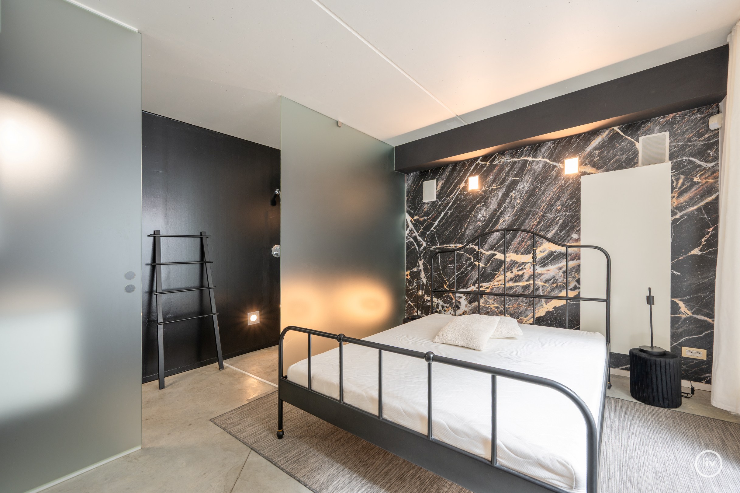 Ruim en mooi afgewerkt appartement gelegen op de zeedijk van Heist 