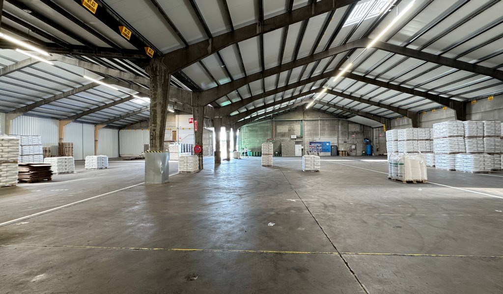 Magazijn te huur in Schomhoeve Logistic Center in haven Antwerpen