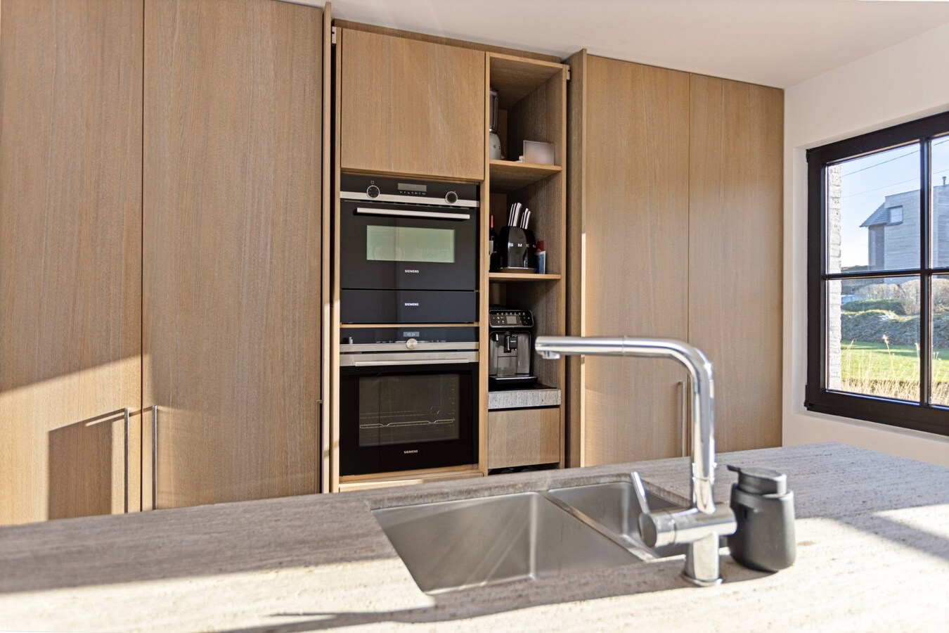 Verkocht: Tiegemberg - Uitzonderlijke luxevilla op uitzonderlijke locatie 