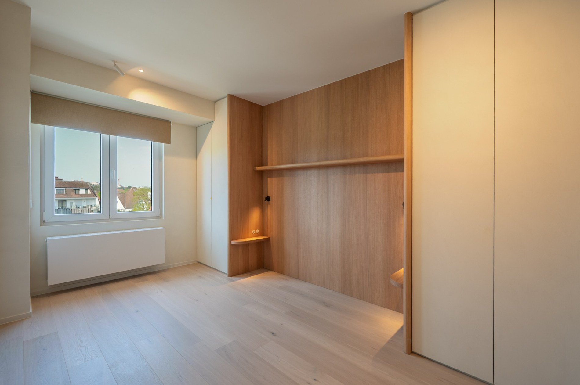 Klassevol appartement gelegen in een charmante villaresidentie in het Zoute. 