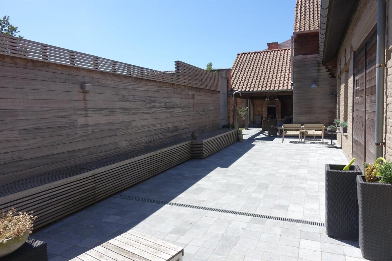 Klassevolle herenwoning met praktijkruimte 