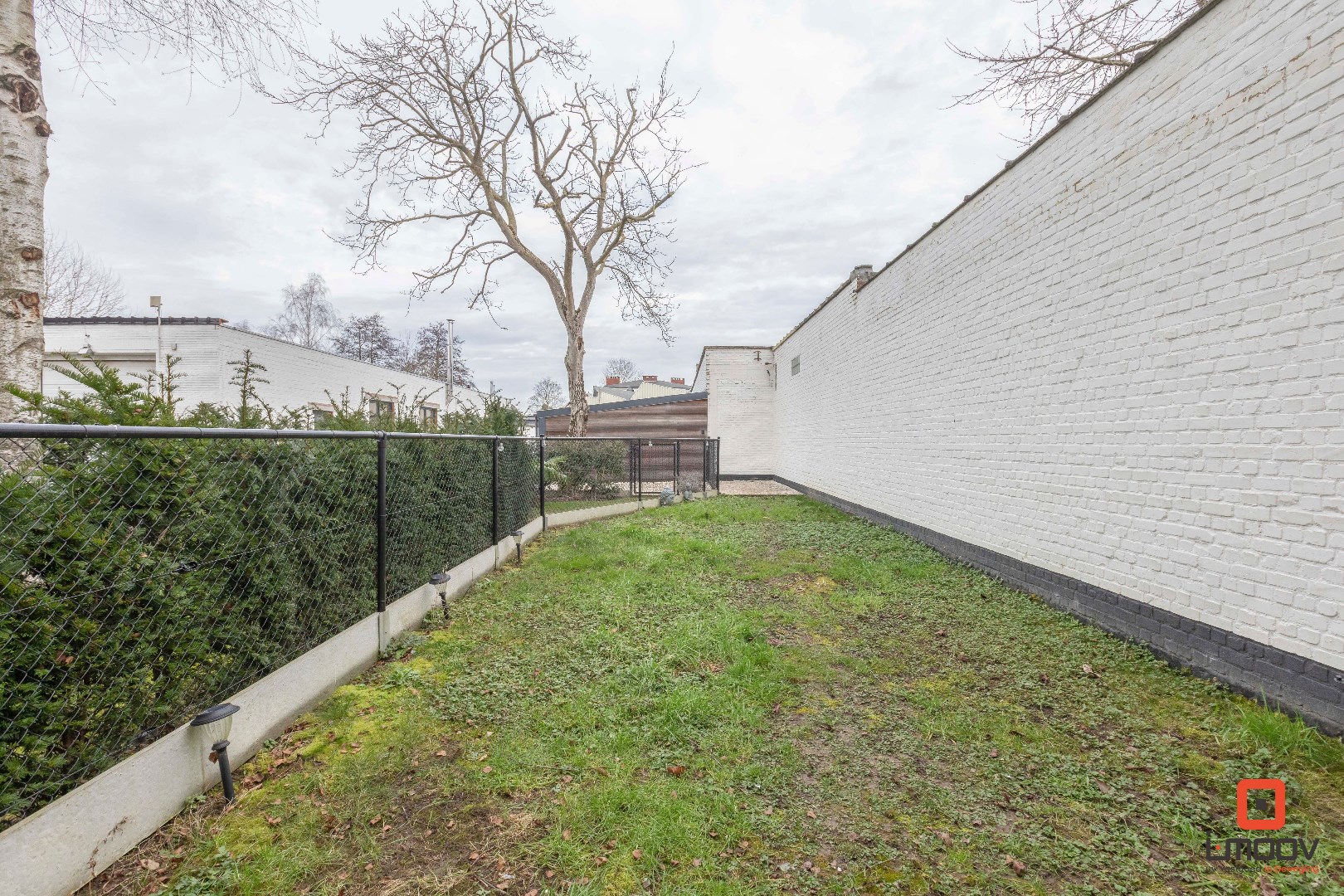 Gerenoveerd appartement met eigen tuin op gunstige locatie! 