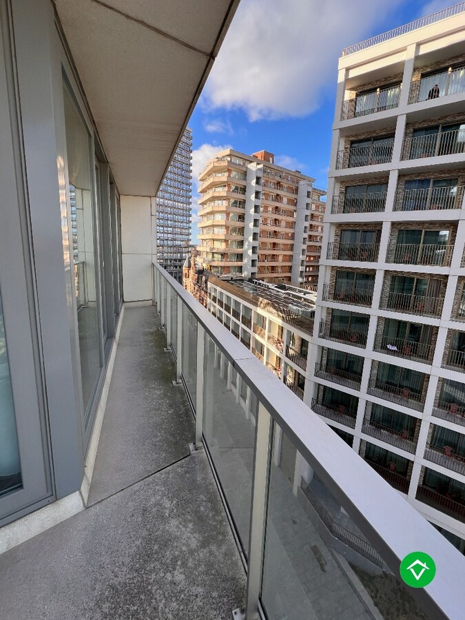 Appartement met 2 slaapkamers en ruim terras te Oostende 