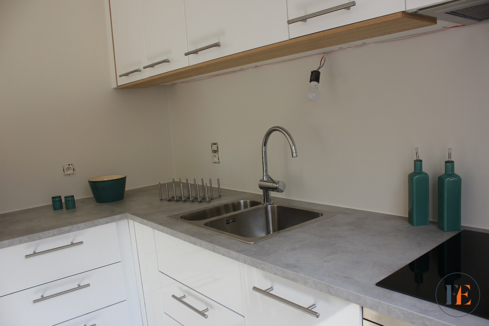 VERHUURD DOOR FLAME ESTATE 