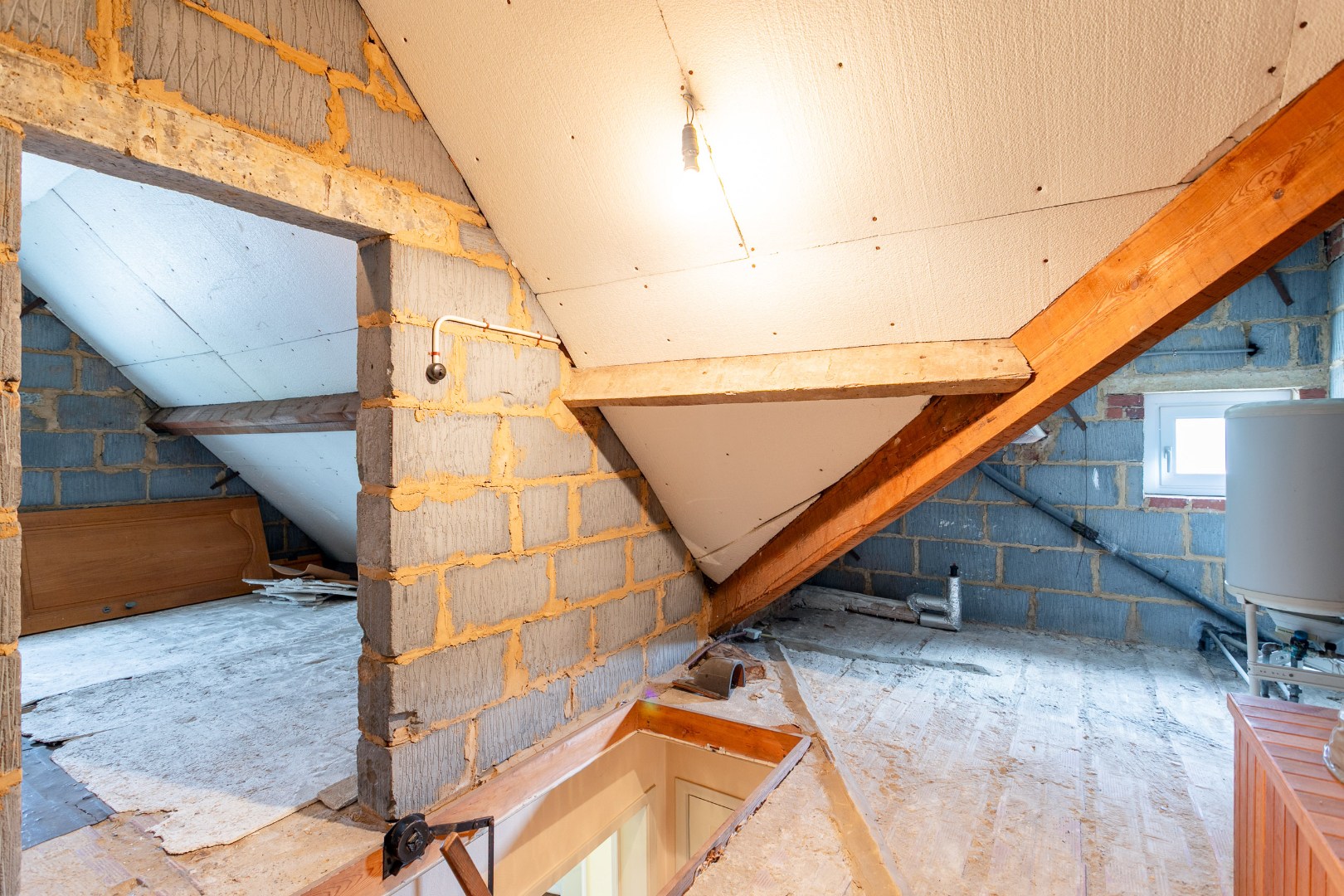 Solide woning (EPC:C) met 3 slpk, tuin en ruime garage 