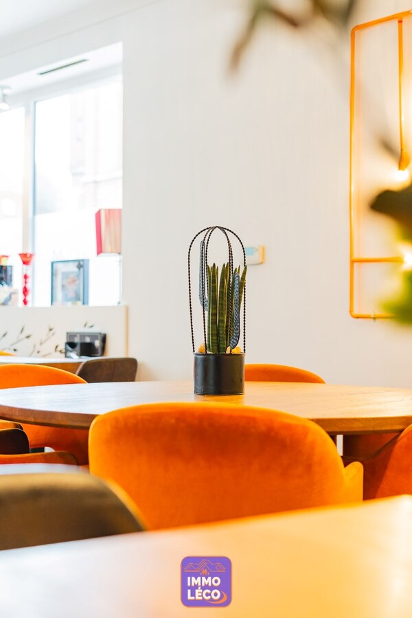 Tea-Room "Fraise &amp; Myrtille" en plein centre-ville, TOP OPPORTUNITE ! 