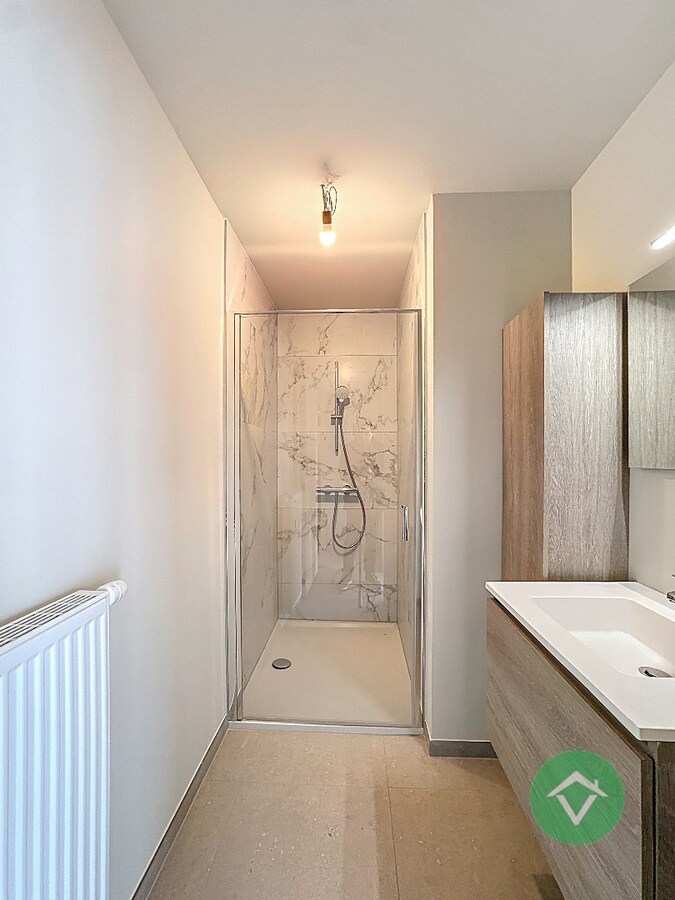 Uniek nieuwbouw appartement met 2 slaapkamers en veel zonlicht te Eernegem 