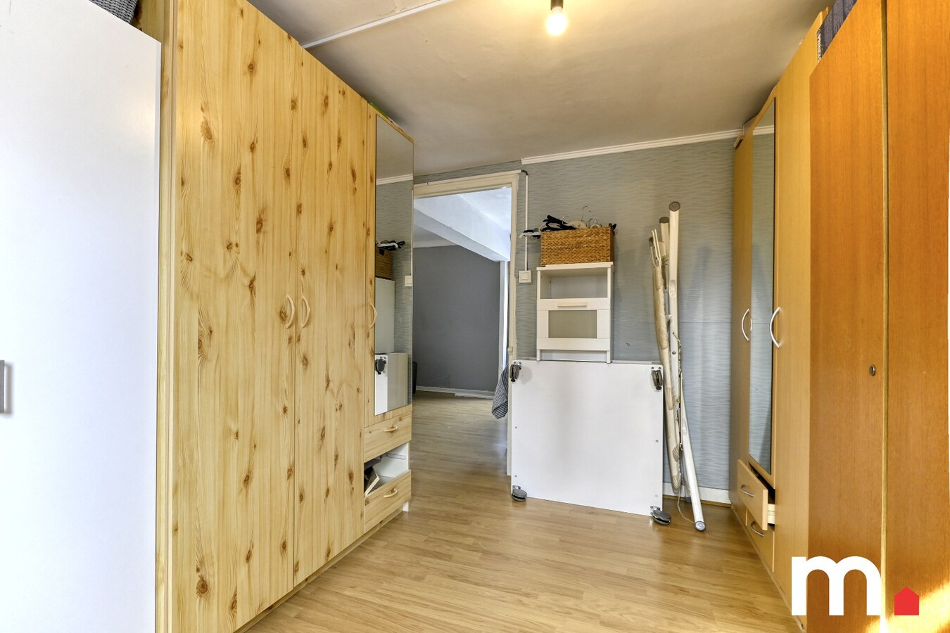 Instapklare gezinswoning met 3 slaapkamers, tuin, zonnepanelen en ruime zolder! 