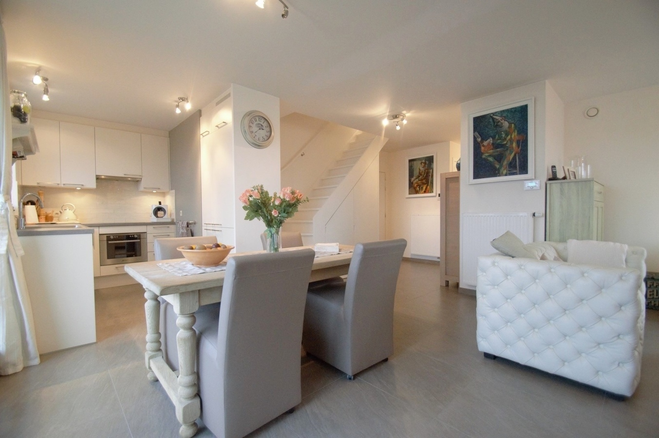 Fraai duplexappartement met 3 slpk. en 2 badk. in een zeer gegeerde residentie - Heist 