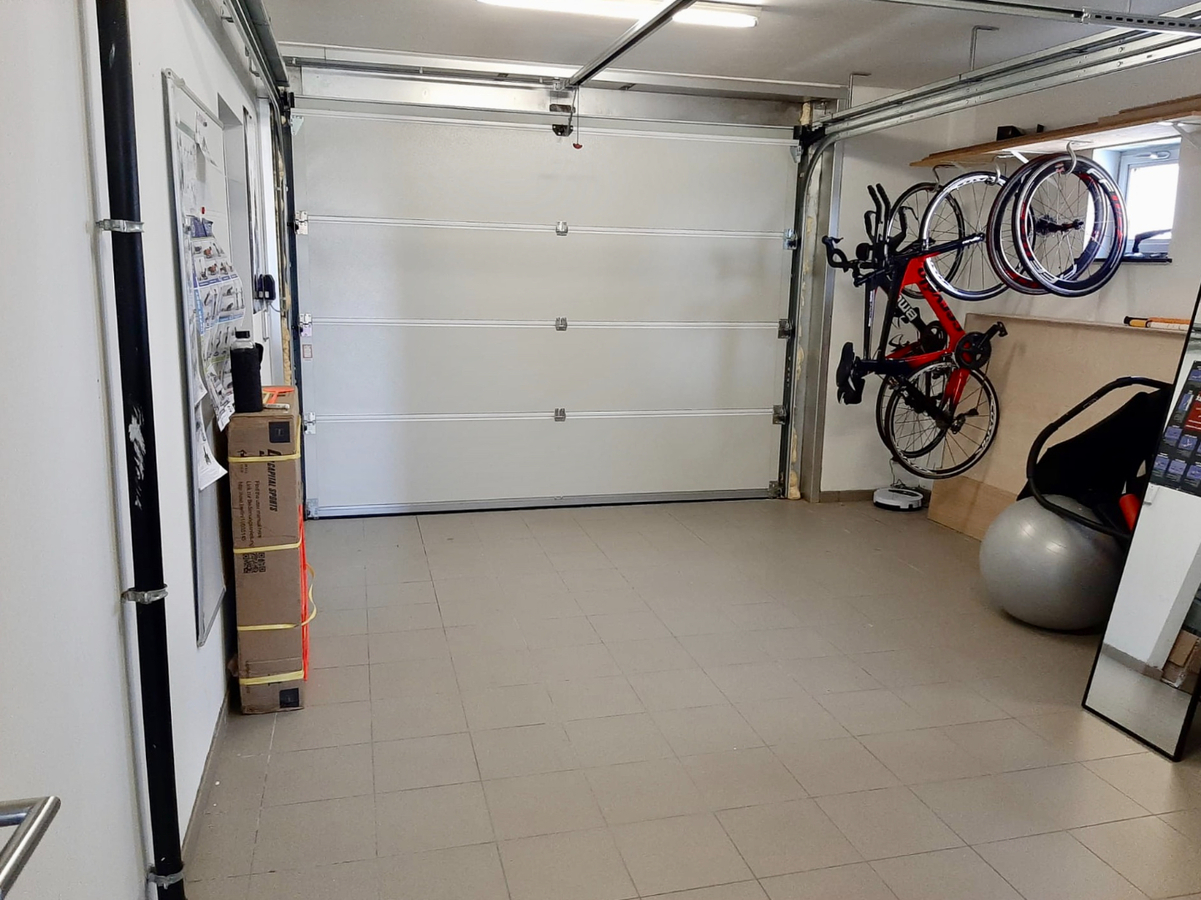 MAGNIFIEKE MODERNE VILLA OP TOPLIGGING NABIJ CENTRUM OOSTENDE 
