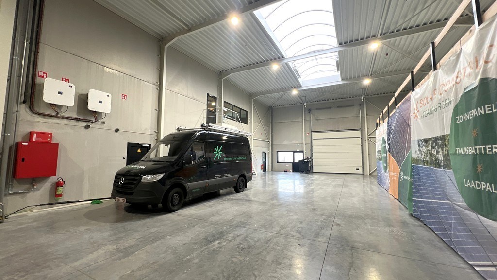 High-end bedrijfsgebouw te huur op bedrijventerrein E17/4 in Lokeren