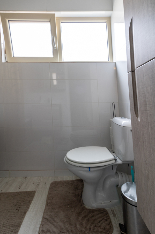 Gezinswoning met 4 slaapkamers en garage op 364m² te Ichtegem 