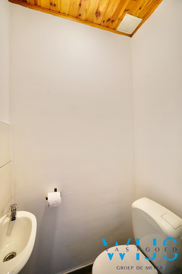 Instapklare gezinswoning met 4 slaapkamers in woonwijk te EVERGEM ! 