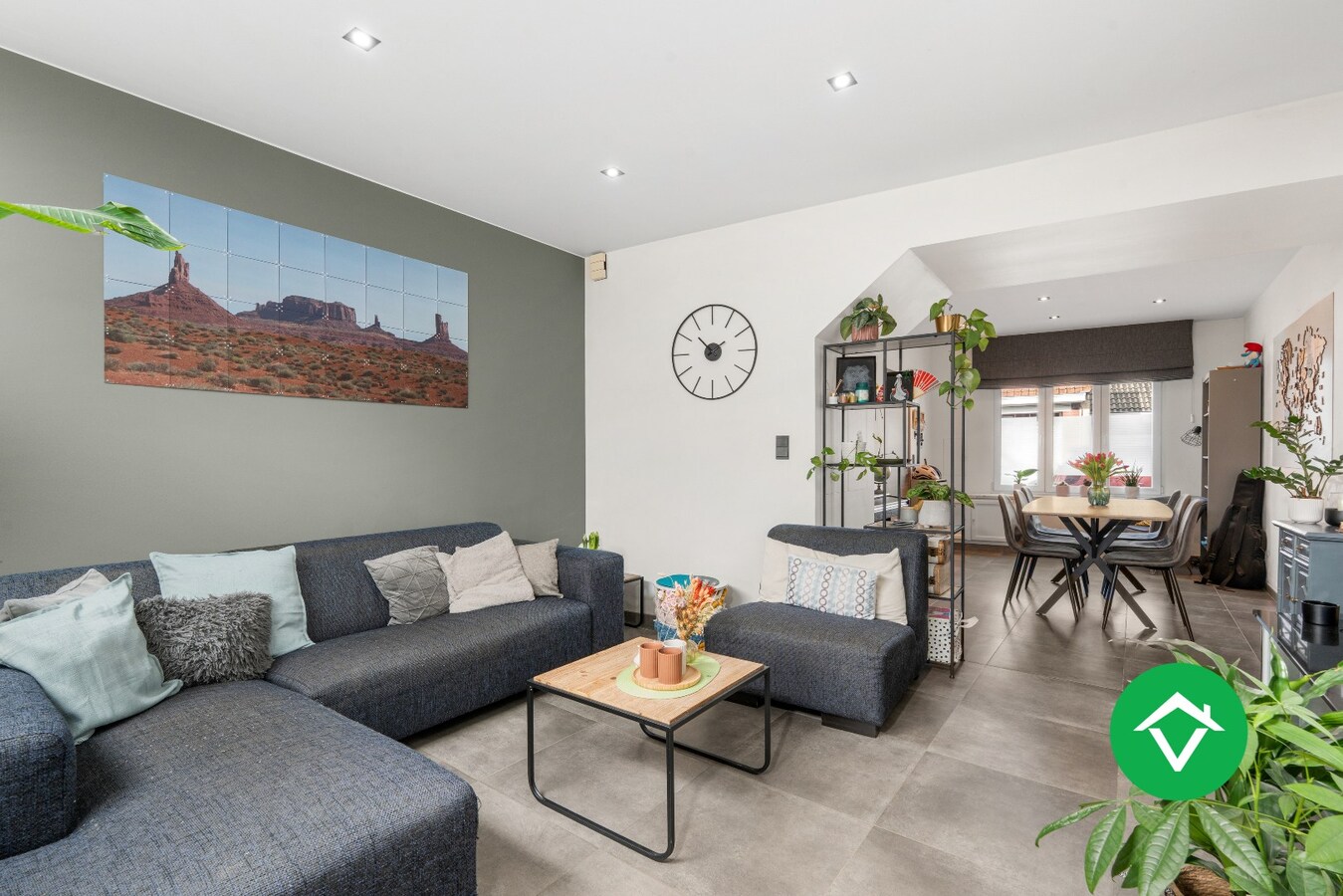 Prachtige rijwoning met 3 slaapkamers en tuin in centrum Roeselare 