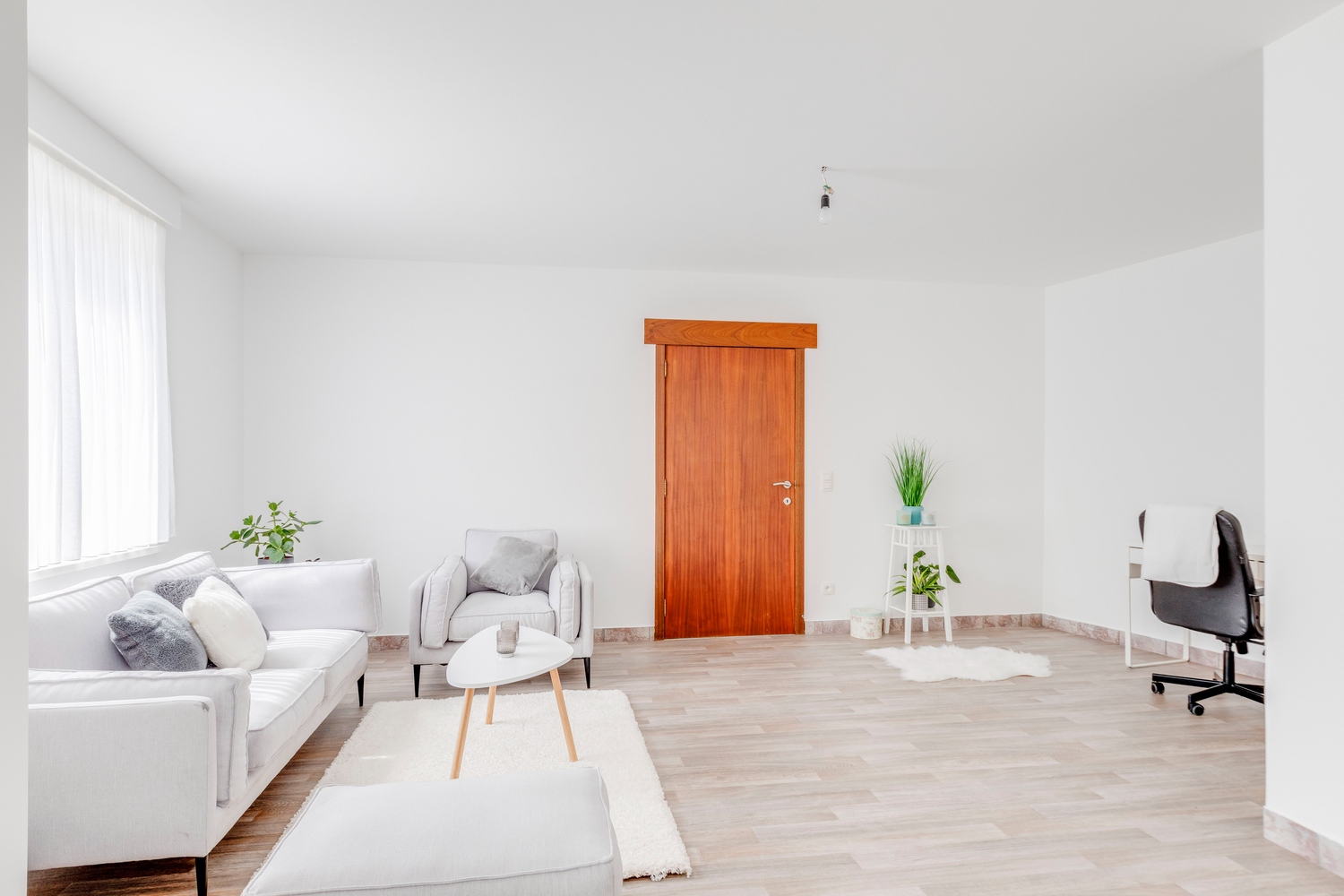 Gerenoveerd gelijkvloers appartement op ideale locatie! 